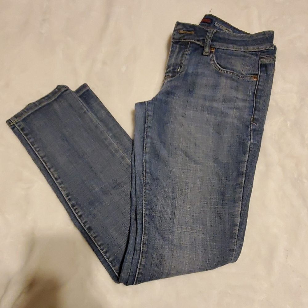 womans skinny jeans